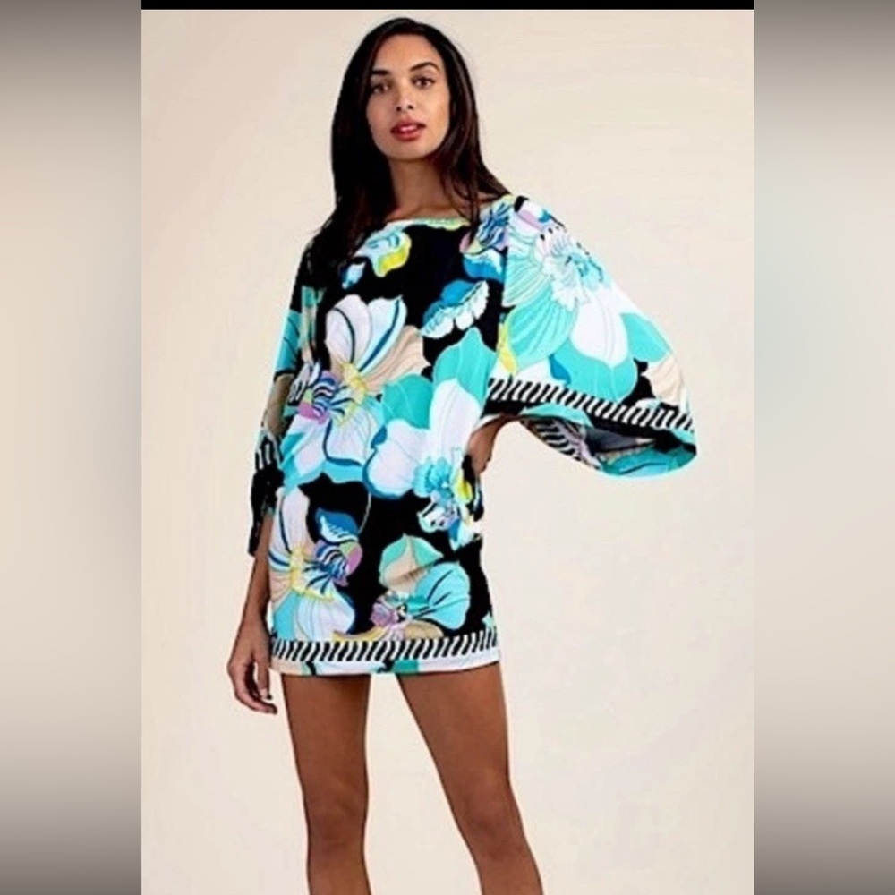 LS Trina Turk SINTRA FLORA Tunic Swim Cover Up